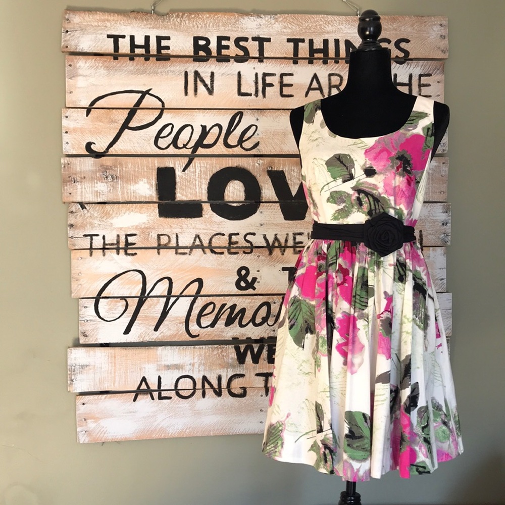 Elle floral dress